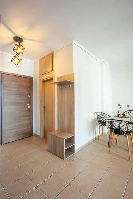 Railway Area Apt Thessaloniki Center 4P Apartment