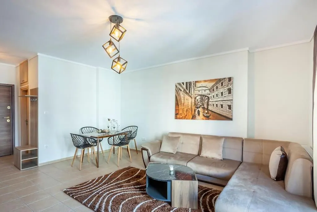 Railway Area Apt Thessaloniki Center 4P 0*,